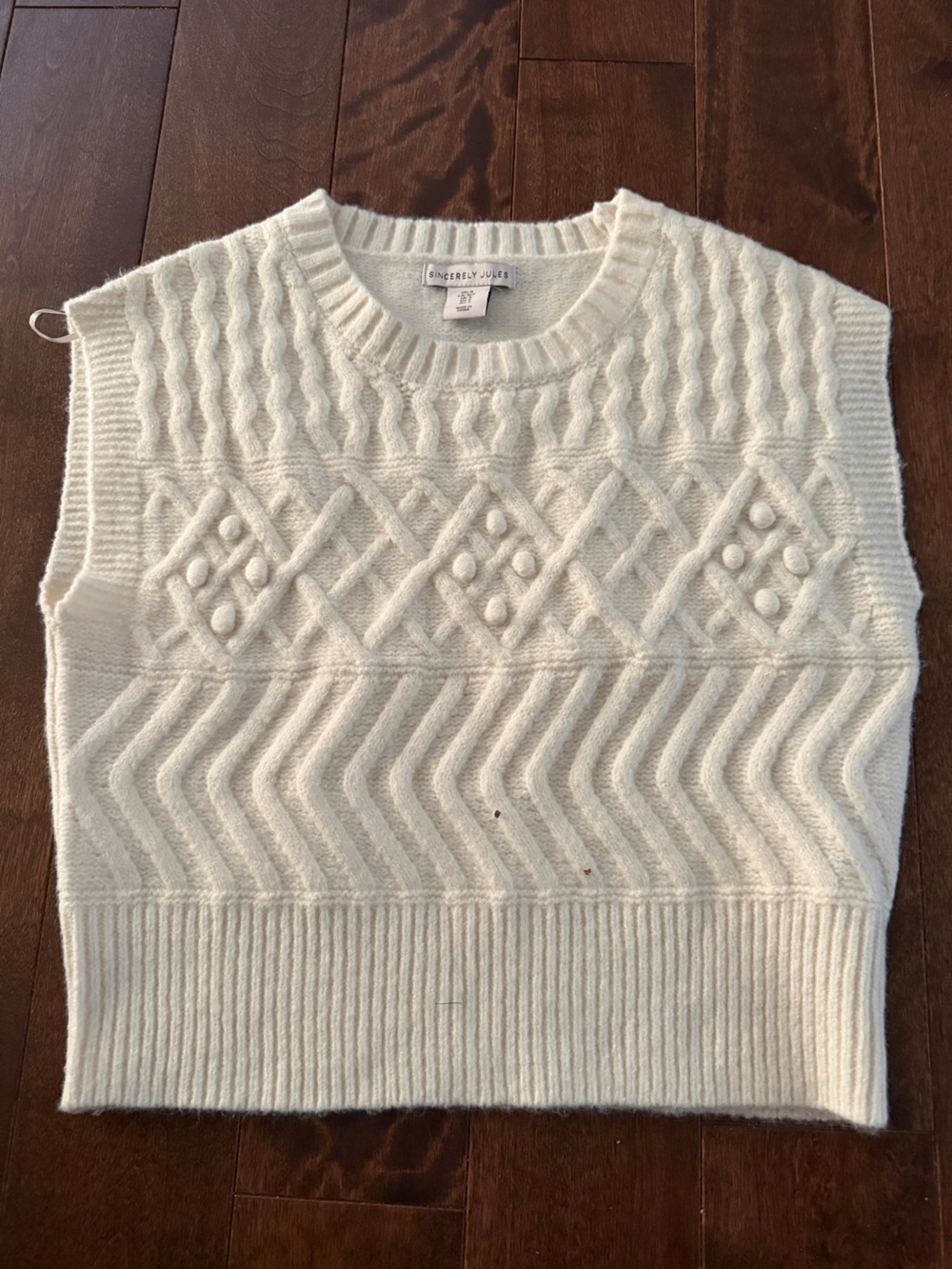 NWOT Sincerely Jules Cream Knit sweater vest Sz Sm